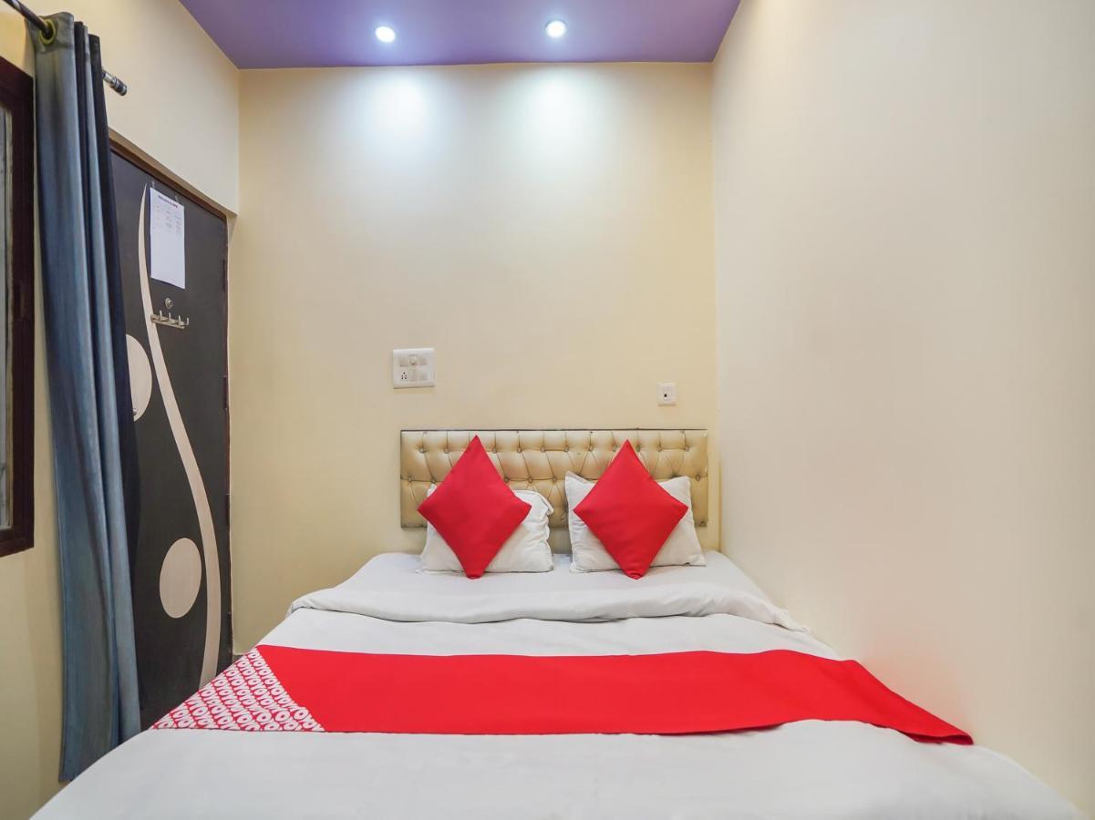 Oyo 75627 New Ankit Guest House Varanasi Exterior photo