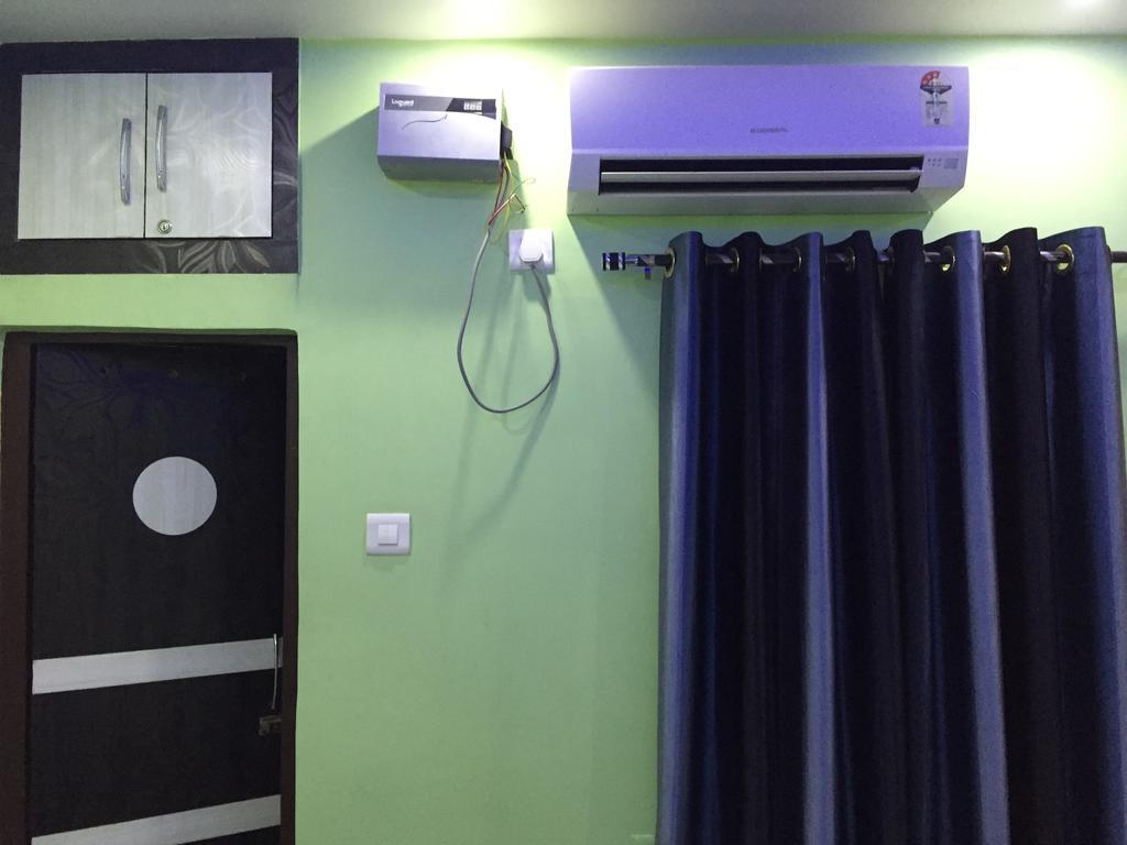 Oyo 75627 New Ankit Guest House Varanasi Room photo