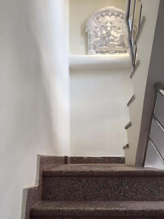 Oyo 75627 New Ankit Guest House Varanasi Exterior photo
